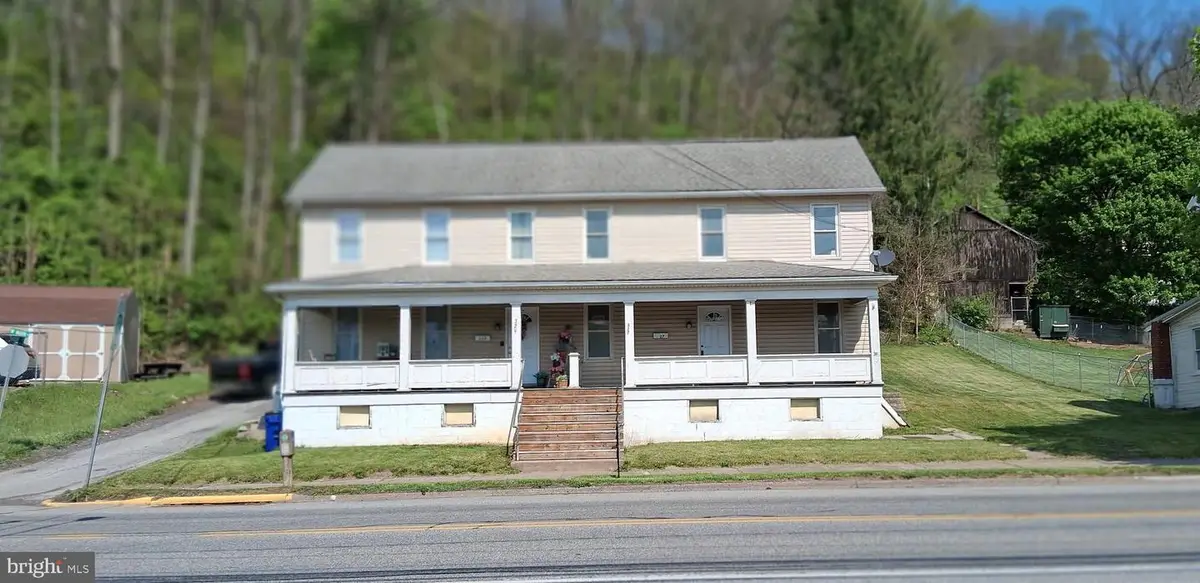 327-329 West Main St., Everett, PA 15537 - #1