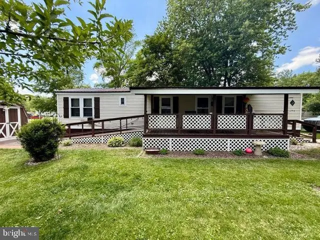 208 Woodside St, Bedford, PA 15522 - #1