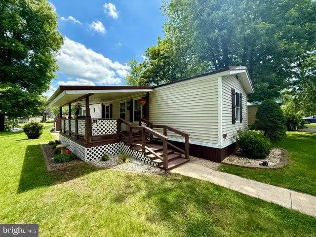 208 Woodside St, Bedford, PA 15522 - #2