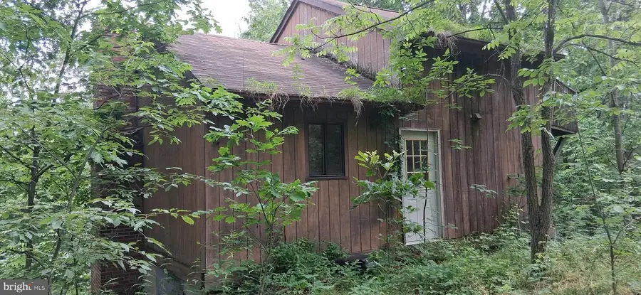 234 Coastline Rd., Everett, PA 15537 - #3