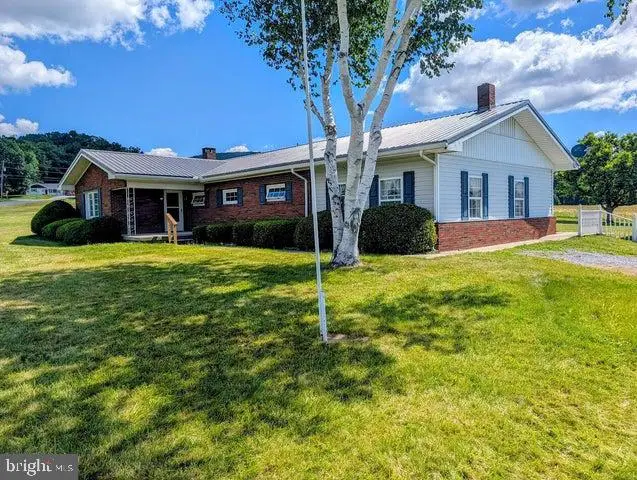 200 Jacks Corner Rd, Hopewell, PA 16650 - #1