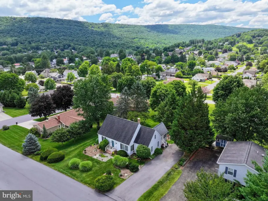 208 Concord Dr, Bedford, PA 15522 - #2