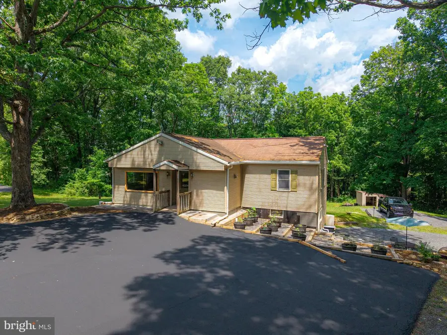 323 Hospital Drive, Everett, PA 15537 - #2