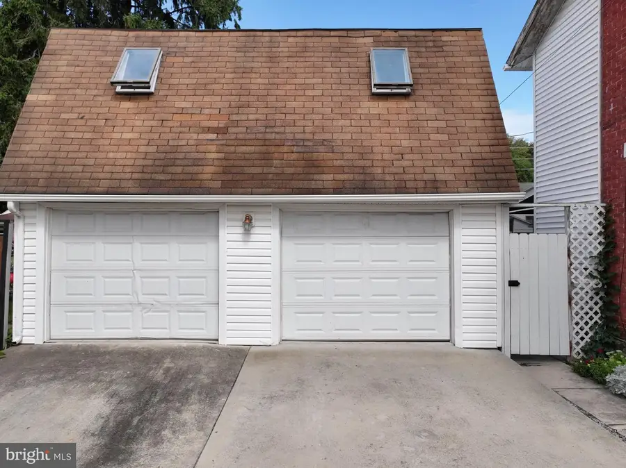 131 W Main St, Everett, PA 15537 - #2