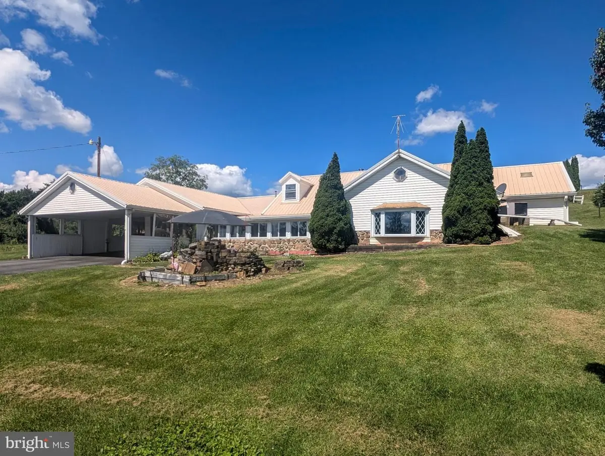 622 Country Ridge Rd, Bedford, PA 15522 - #1