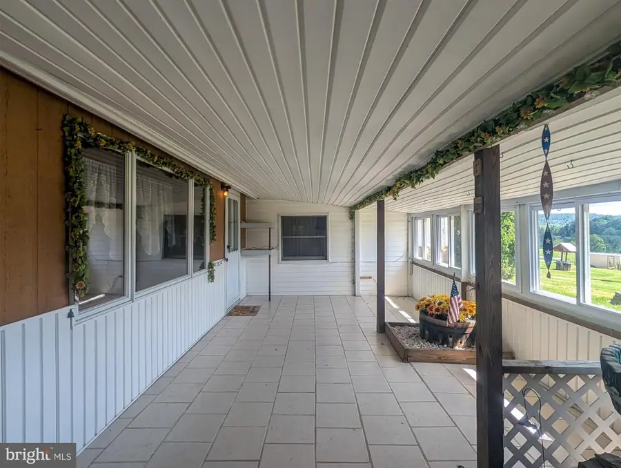 622 Country Ridge Rd, Bedford, PA 15522 - #3