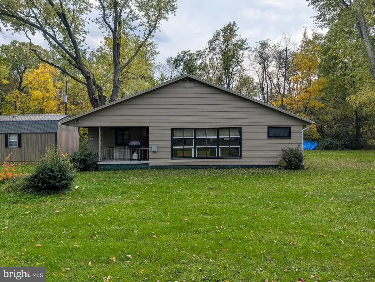474 Wayne Blvd, Alum Bank, PA 15521 - #1