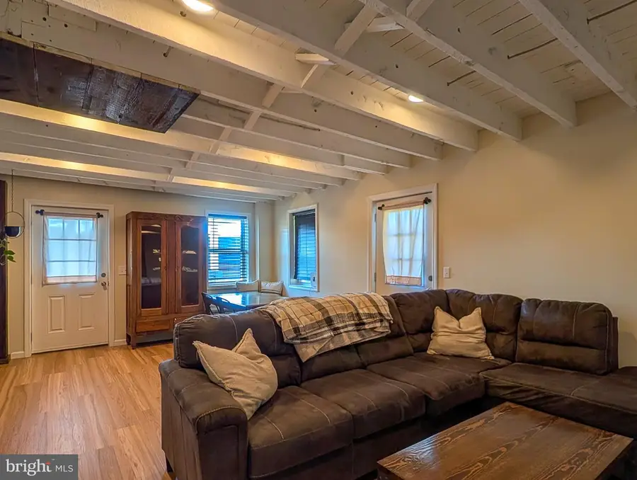 22 N Juniata St, Everett, PA 15537 - #3