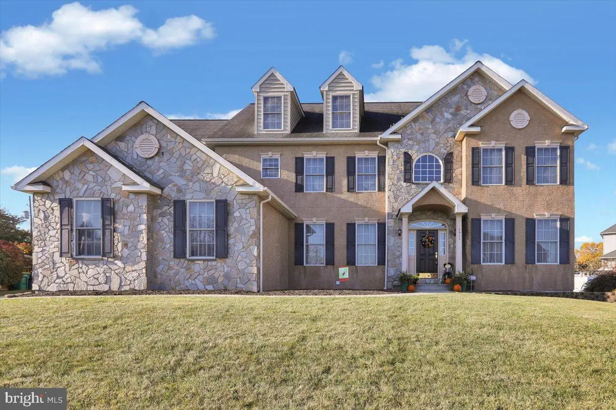 2522 Cromwell Dr, Reading, PA 19610 - #1