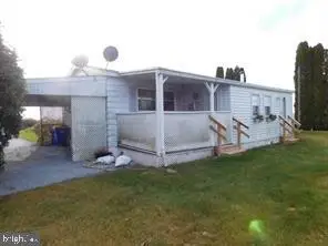 1021 School Rd, Womelsdorf, PA 19567 - #3