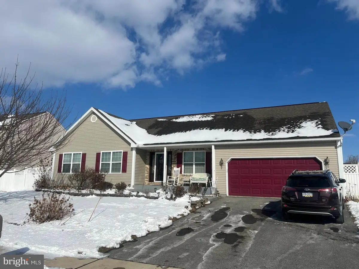 9 Versailles Ct, Reading, PA 19605 - Image #1
