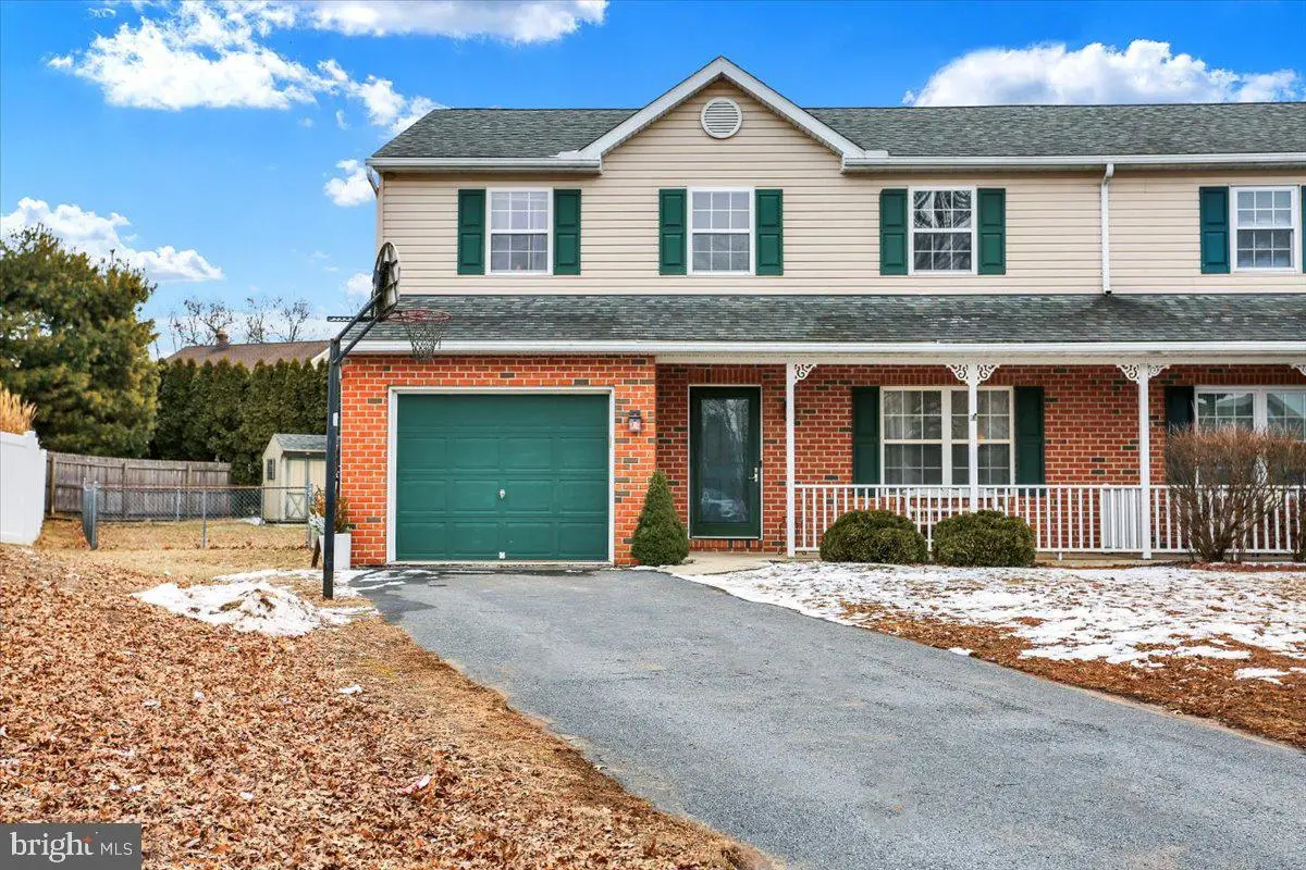 1031 Whitford Dr, Reading, PA 19605 - Image #1