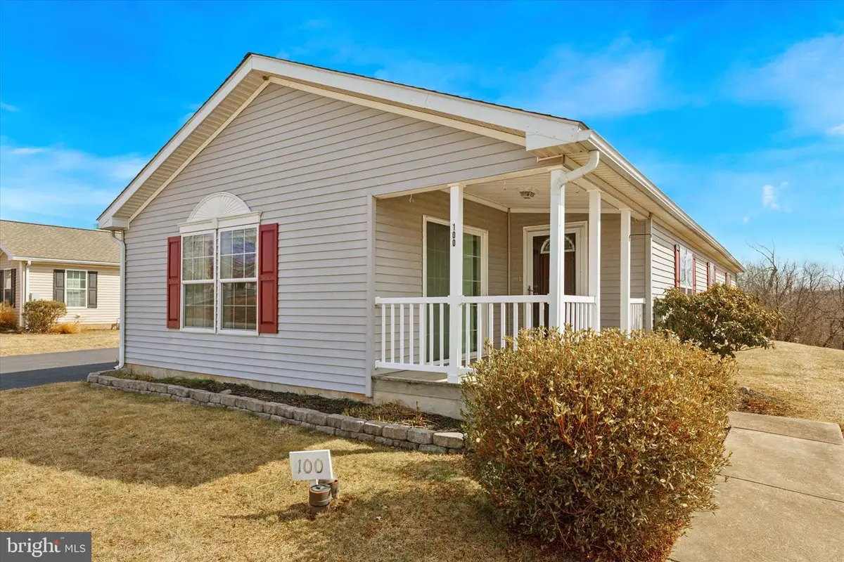 100 Random Rd, Douglassville, PA 19518 - Image #1