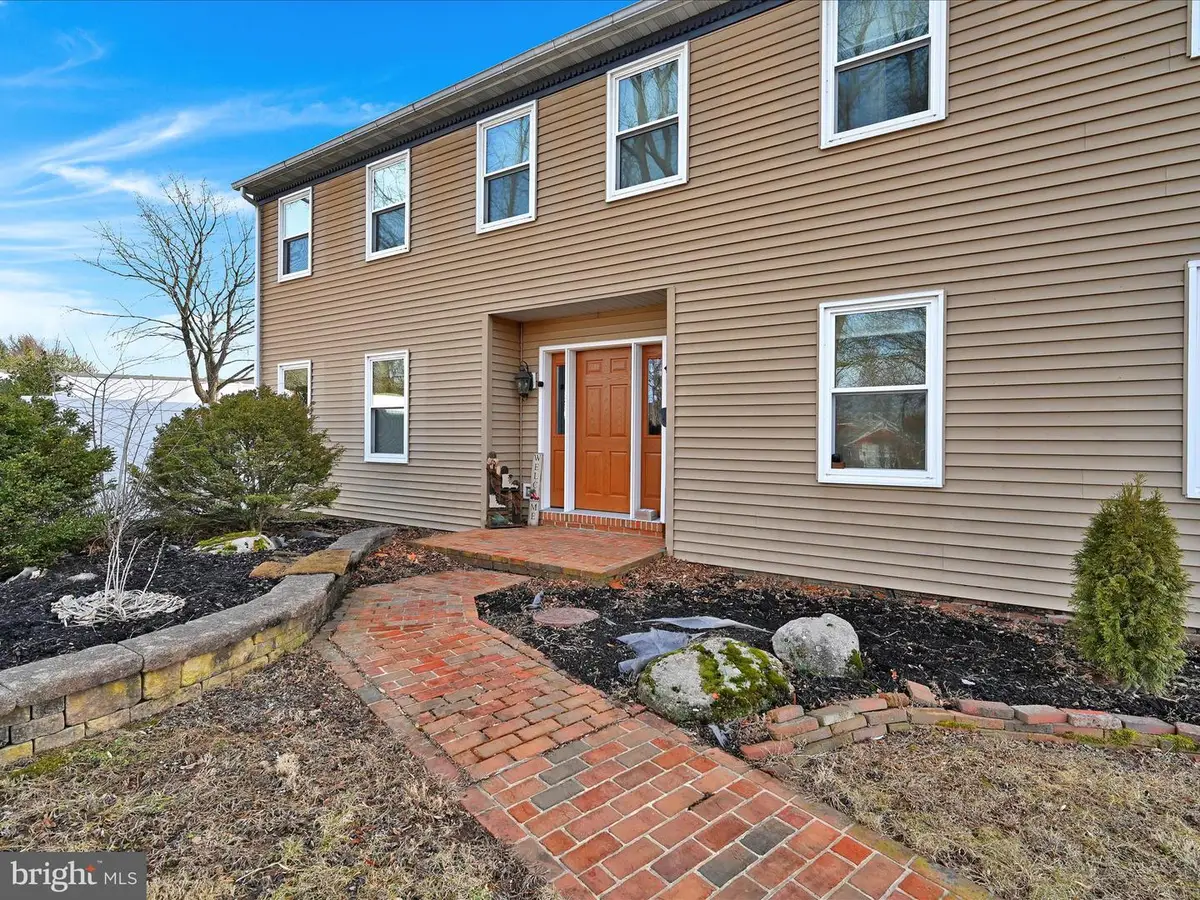 504 W Greenway St, Fleetwood, PA 19522 - Image #1