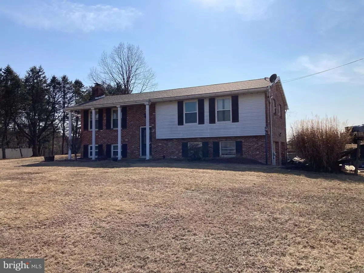 166 Valley Rd, Bernville, PA 19506 - #1