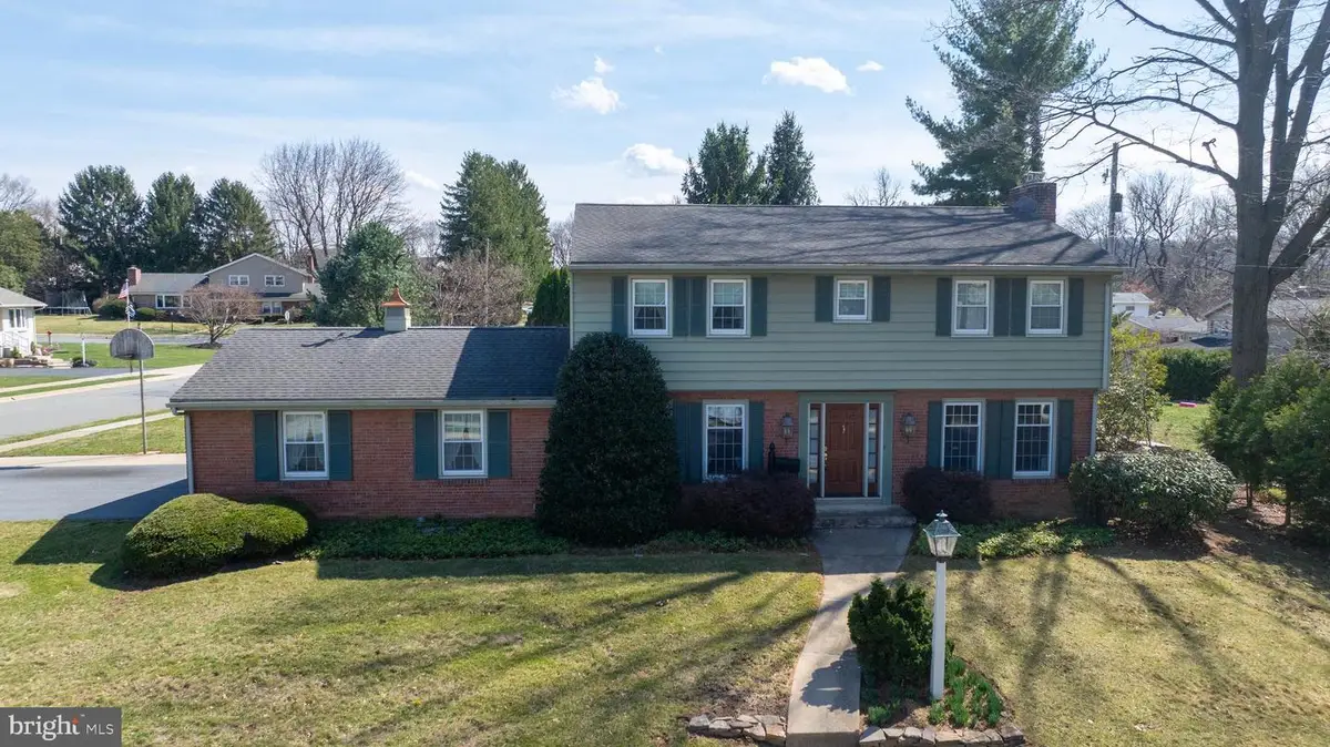 30 Kirkwood Ave, Reading, PA 19608 - Image #1