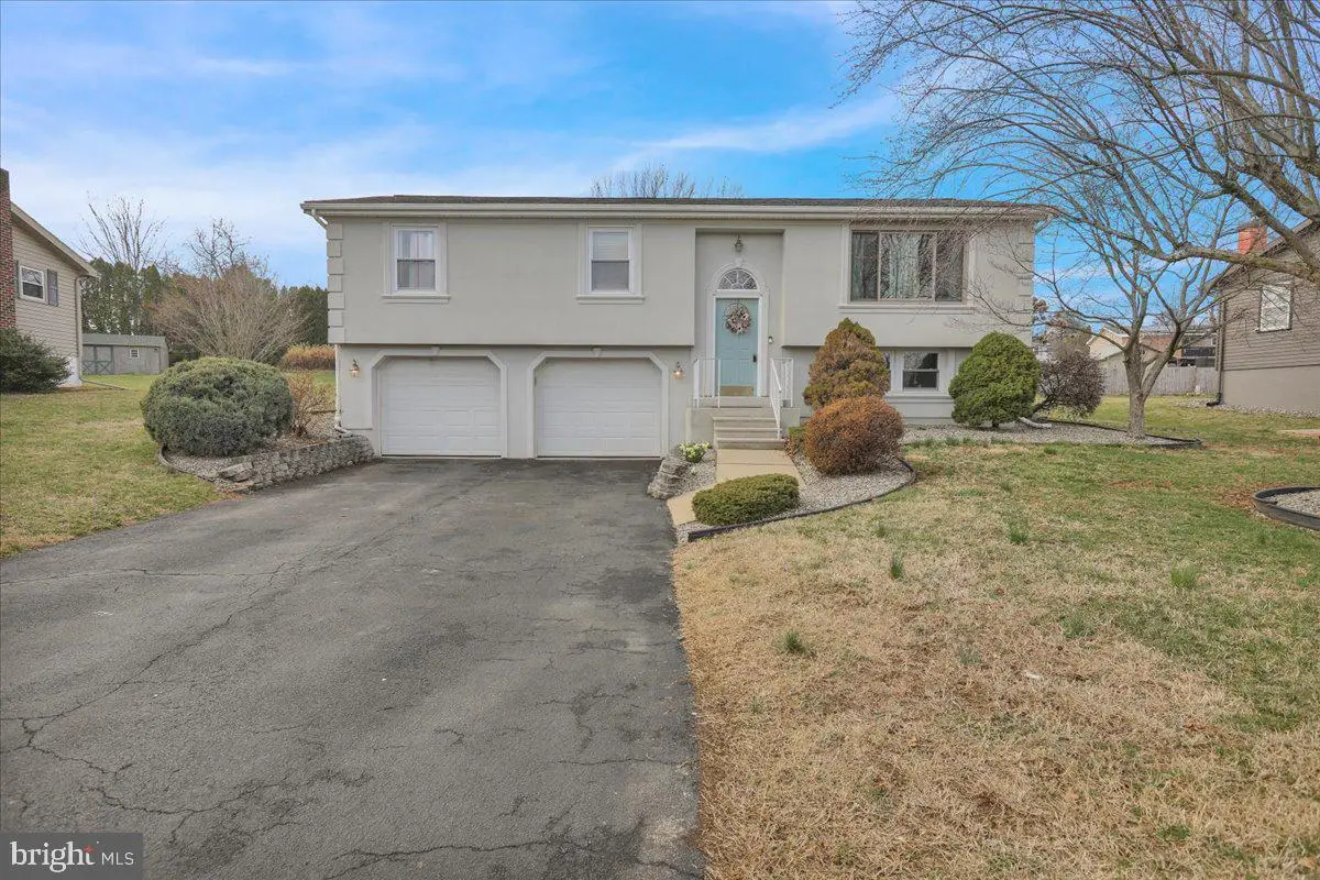 164 Butternut Ct, Reading, PA 19608 - Image #1