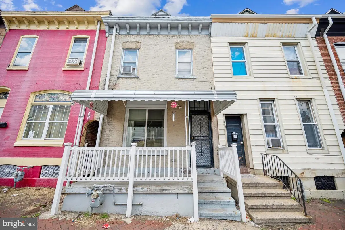 648 N 10th St, Reading, PA 19604 - Image #1