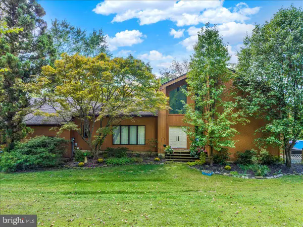 120 Deysher Rd, FLEETWOOD, PA 19522