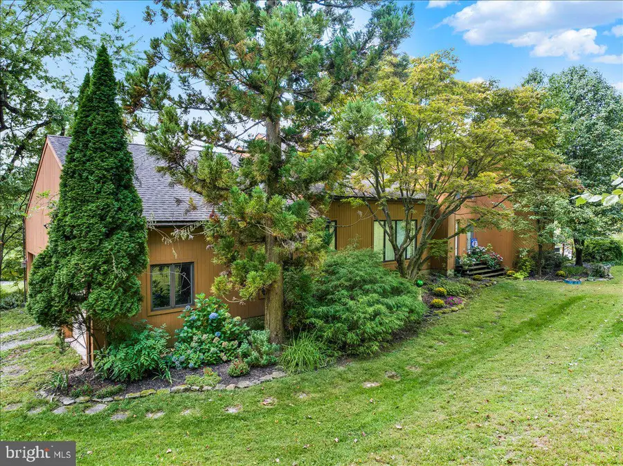 120 Deysher Rd, Fleetwood, PA 19522 - #2