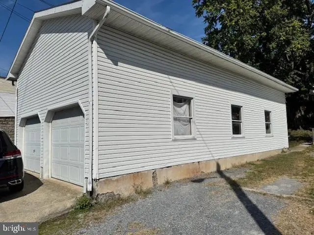 38 N 4th St, Hamburg, PA 19526 - Image #2