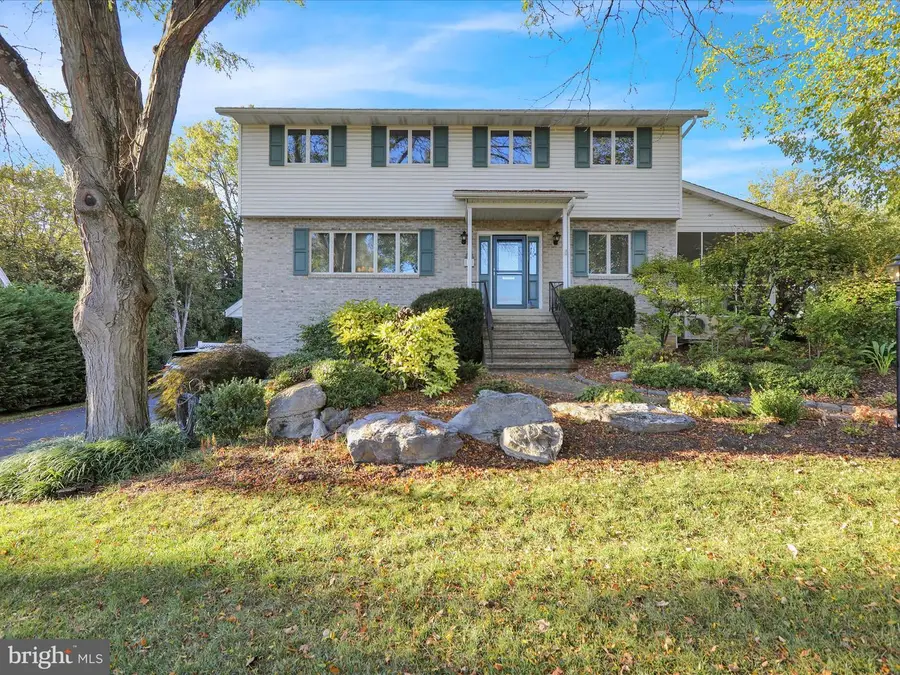 13 Leland Ave, Reading, PA 19609 - Image #2