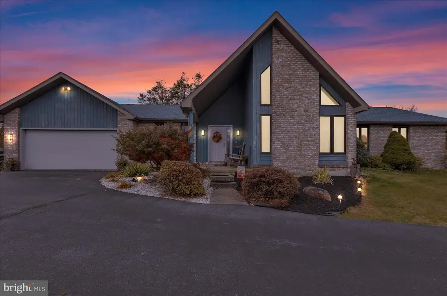 1064 Mahlon Dr, Leesport, PA 19533 - Image #3