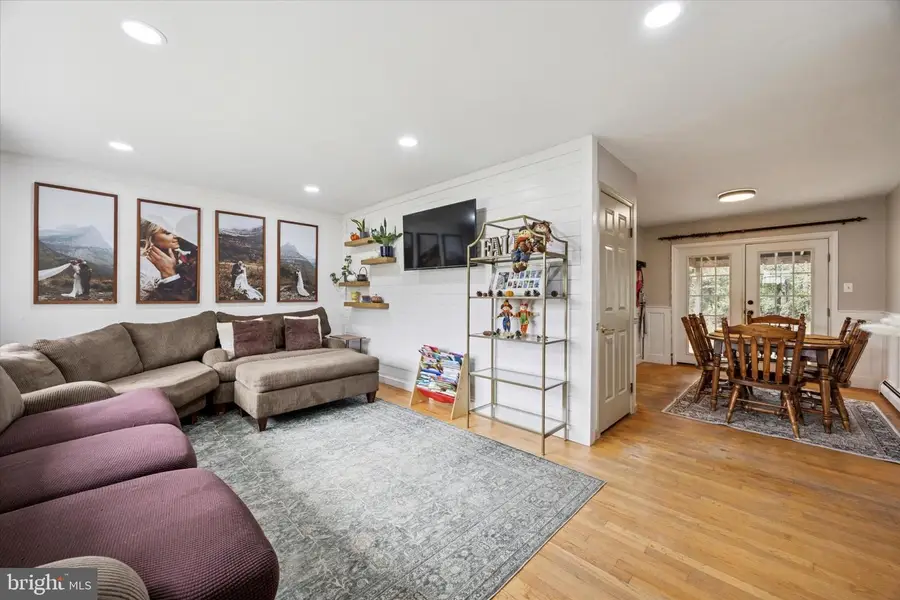 20 Edgehill Rd, Boyertown, PA 19512 - Image #2