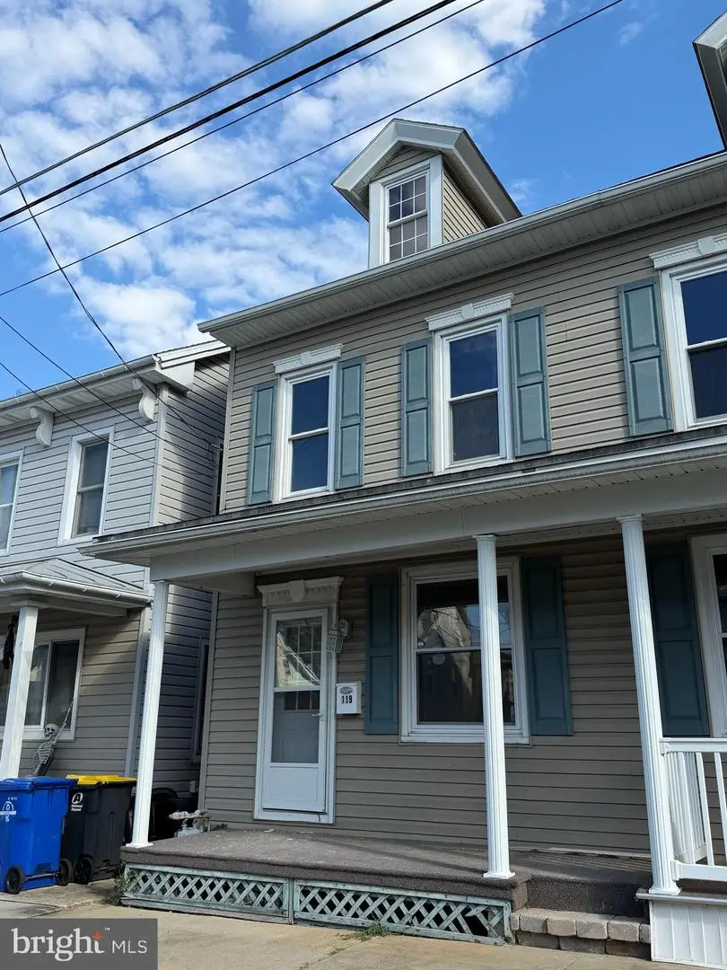 119 N Robeson St, Robesonia, PA 19551 - Image #1