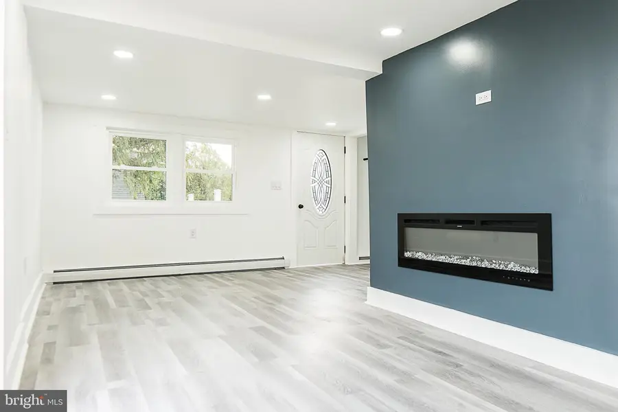 12 E Mill St, Myerstown, PA 17067 - Image #3