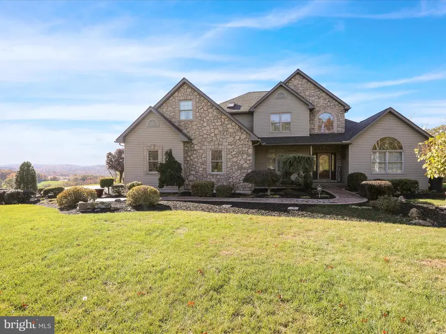 38 Grandview Rd, Hamburg, PA 19526 - Image #2