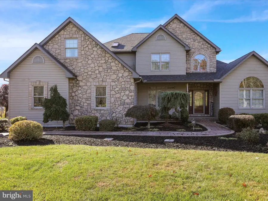 38 Grandview Rd, Hamburg, PA 19526 - Image #3