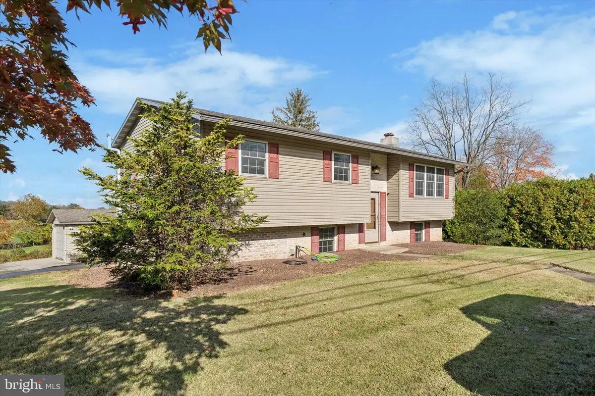 2826 Golf Course Rd, Birdsboro, PA 19508 - Image #1