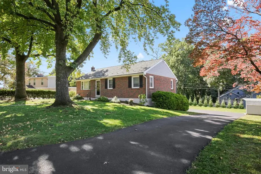 3706 Rosewood Rd, Reading, PA 19605 - Image #2