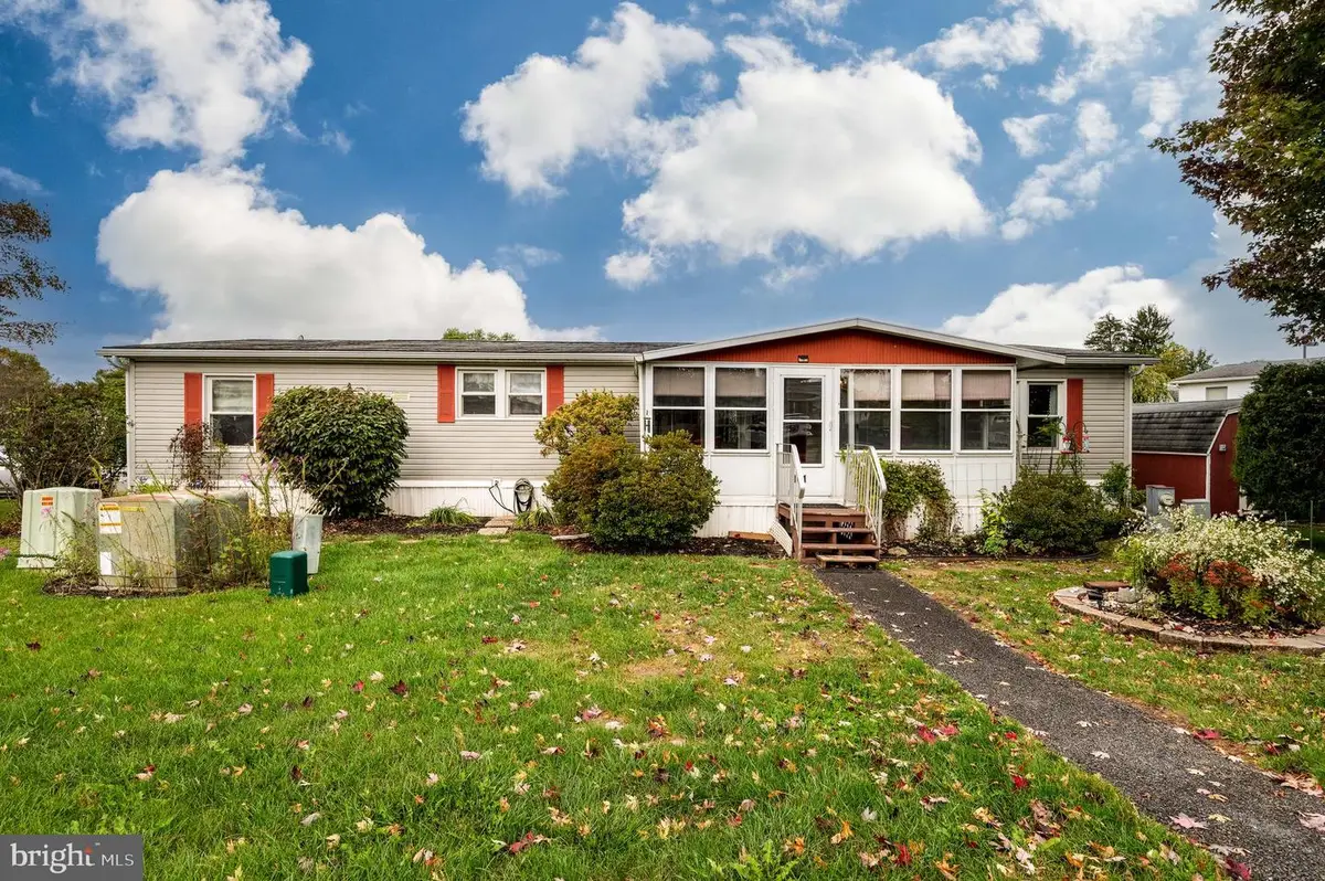 301 Hampshire Ave, Reading, PA 19606 - Image #1