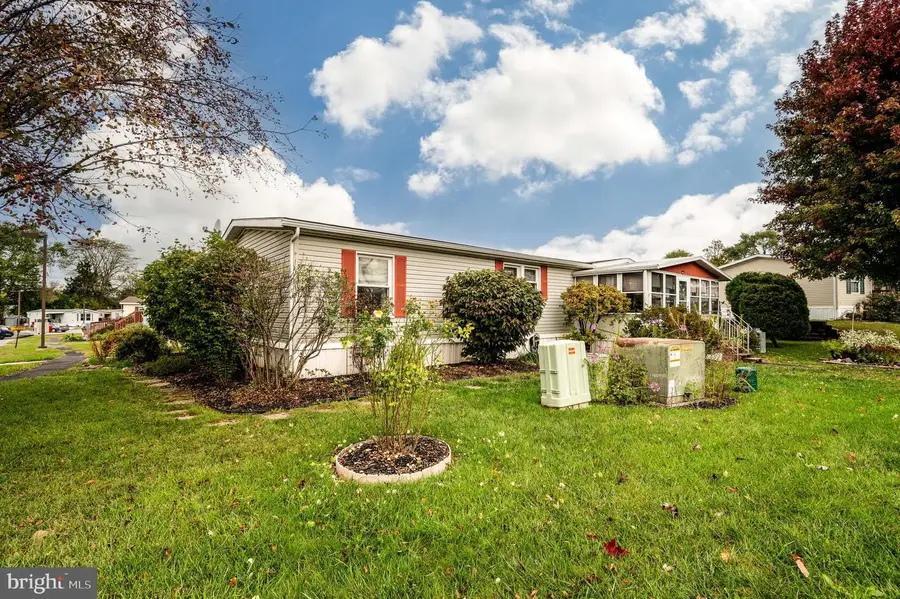 301 Hampshire Ave, Reading, PA 19606 - Image #3