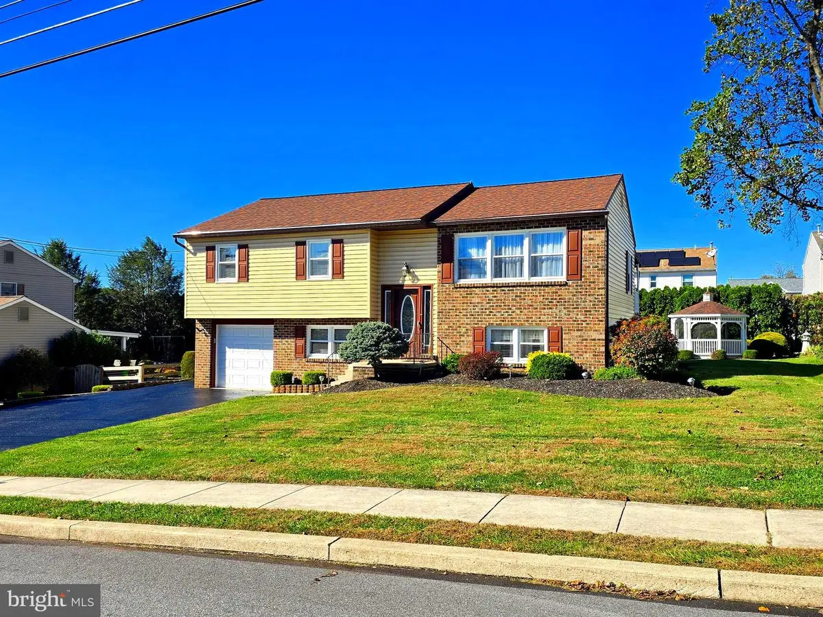 1129 Whitner Rd, Reading, PA 19605 - Image #1