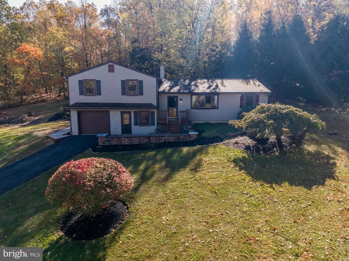 148 Quaker Hill Rd, Morgantown, PA 19543 - Image #1