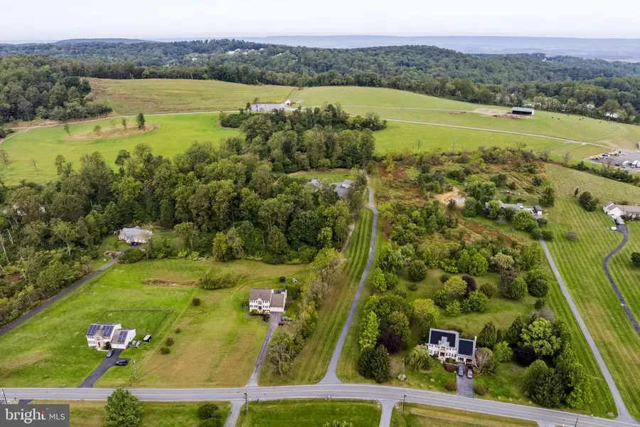 259 Mountain Top Rd, Reinholds, PA 17569 - Image #3