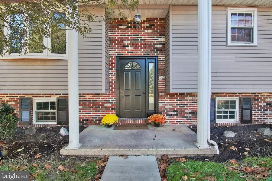 362 Drew Ct, Birdsboro, PA 19508 - Image #2