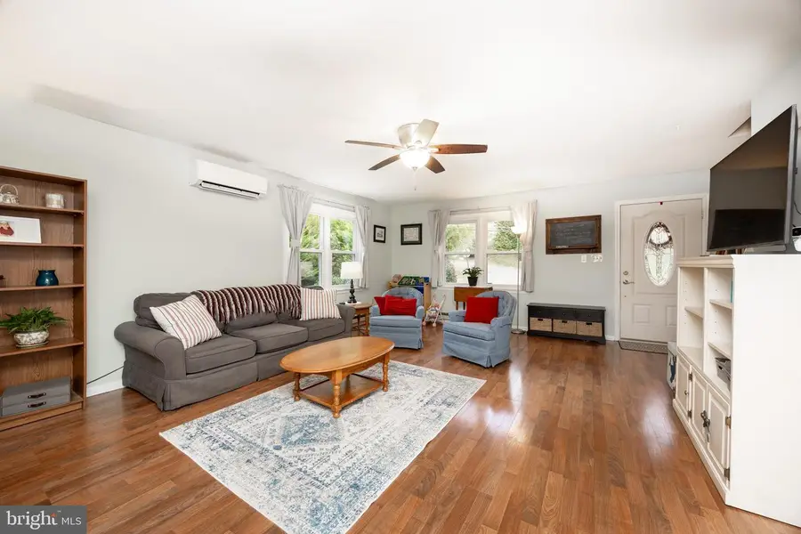 24 Cherry St, Bechtelsville, PA 19505 - Image #3