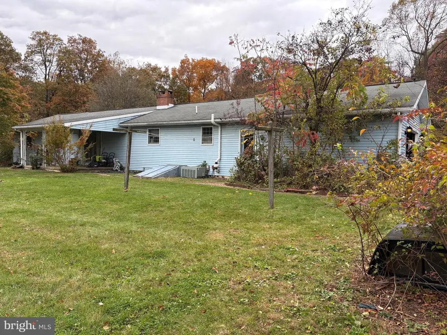 730 Texter Mountain Rd, Robesonia, PA 19551 - Image #2