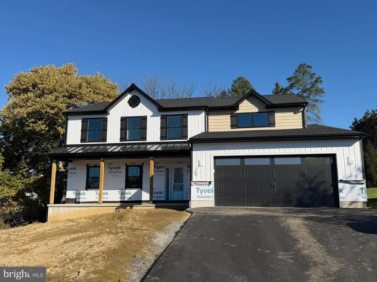 217 E Wilson Ave, Wernersville, PA 19565 - Image #1