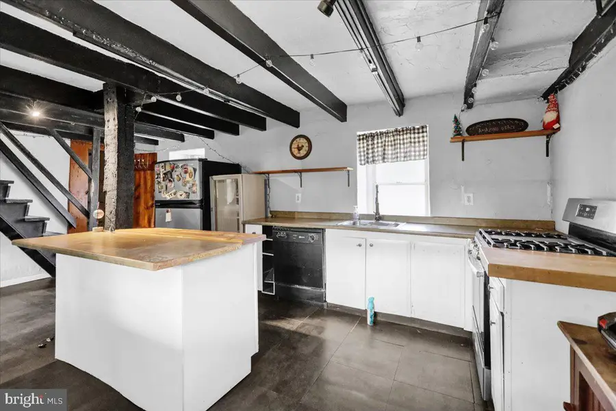 200 W Main St, Birdsboro, PA 19508 - Image #3