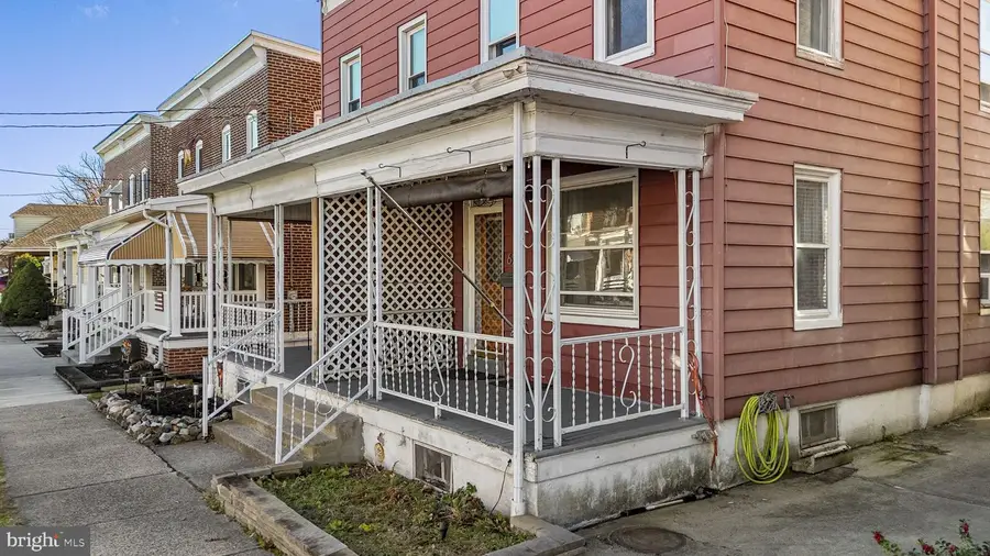 622 Rhoads Ave, Boyertown, PA 19512 - Image #2