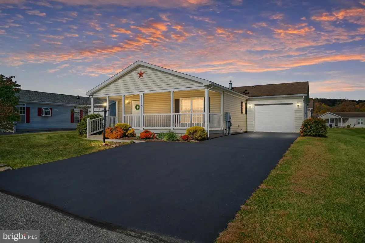 7 Mockingbird Ct, Bechtelsville, PA 19505 - Image #1