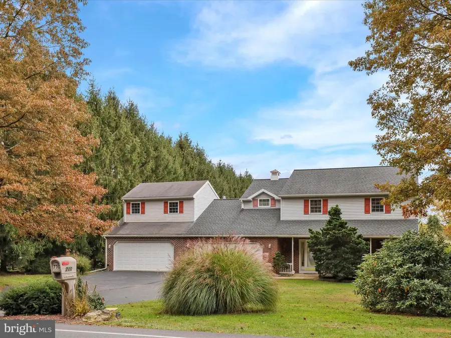 710 Texter Mountain Rd, Robesonia, PA 19551 - Image #2