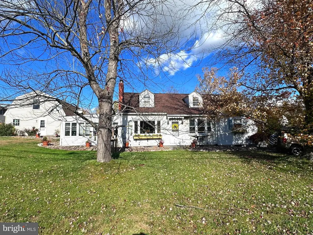 6221 W Perkiomen Ave, Birdsboro, PA 19508 - Image #1