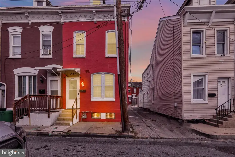 237 Mulberry St, Reading, PA 19604 - Image #3