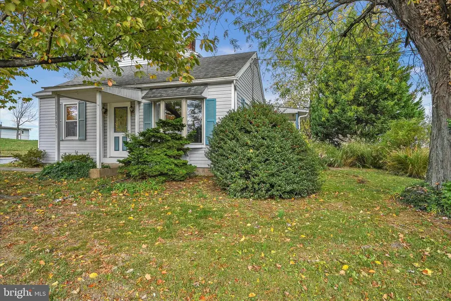 1645 Fairview Dr, Leesport, PA 19533 - Image #2